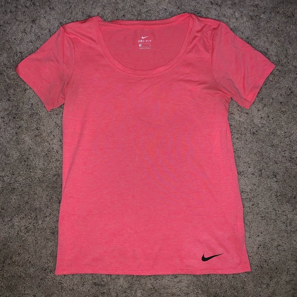Nike Tops - Nike Shirt